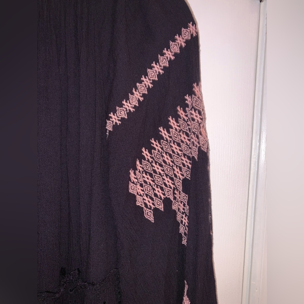 Free People Bo-Ho long sleeve black Dress with embroidery flowers size Medium - Picture 8 of 16